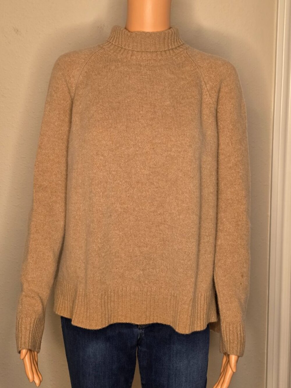 Ann Taylor Camel Colored Turtleneck Long Sleeve Women's Sweater, Size Medium